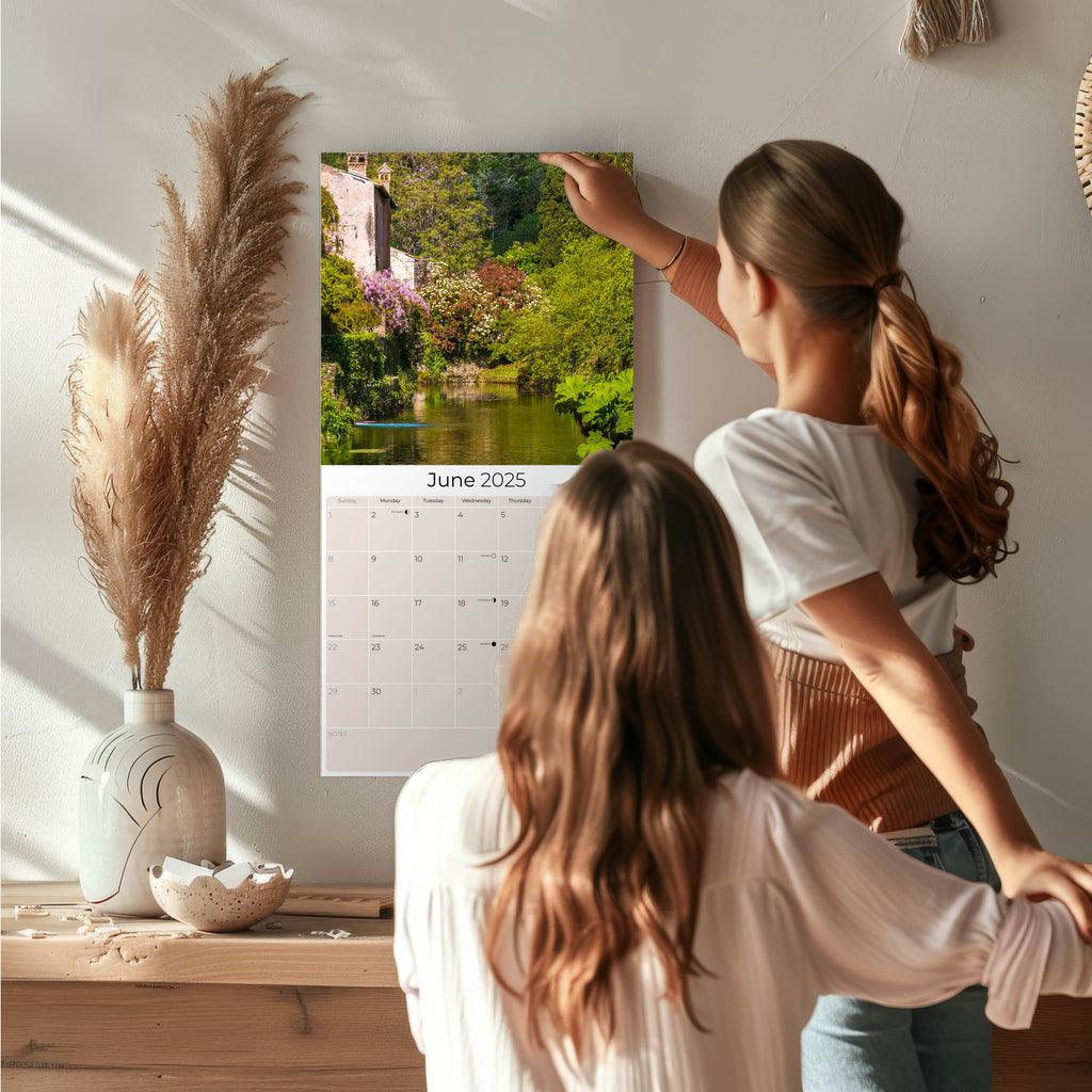 Cottage Gardens Wall Calendar 2025